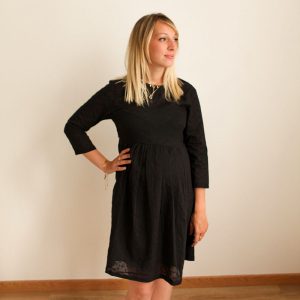 Robe grossesse – broderie anglaise – Noir