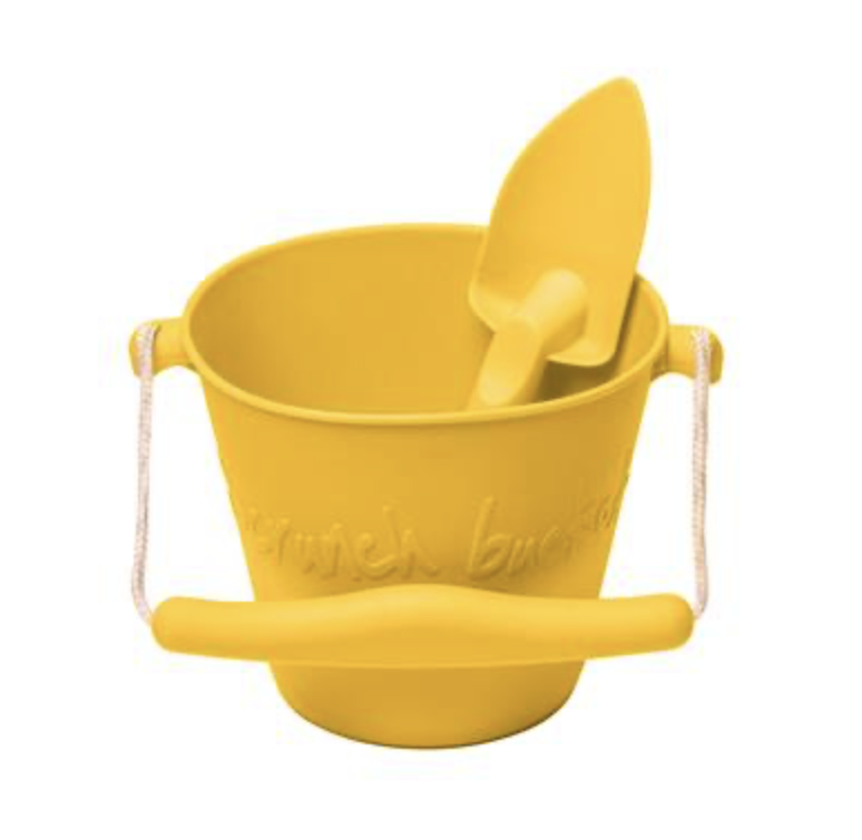 SCRUNCH – Set seau et pelle – Jaune
