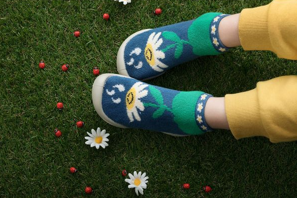 COLLÉGEIN – Chaussons chaussettes – Pâquerette – Image 2