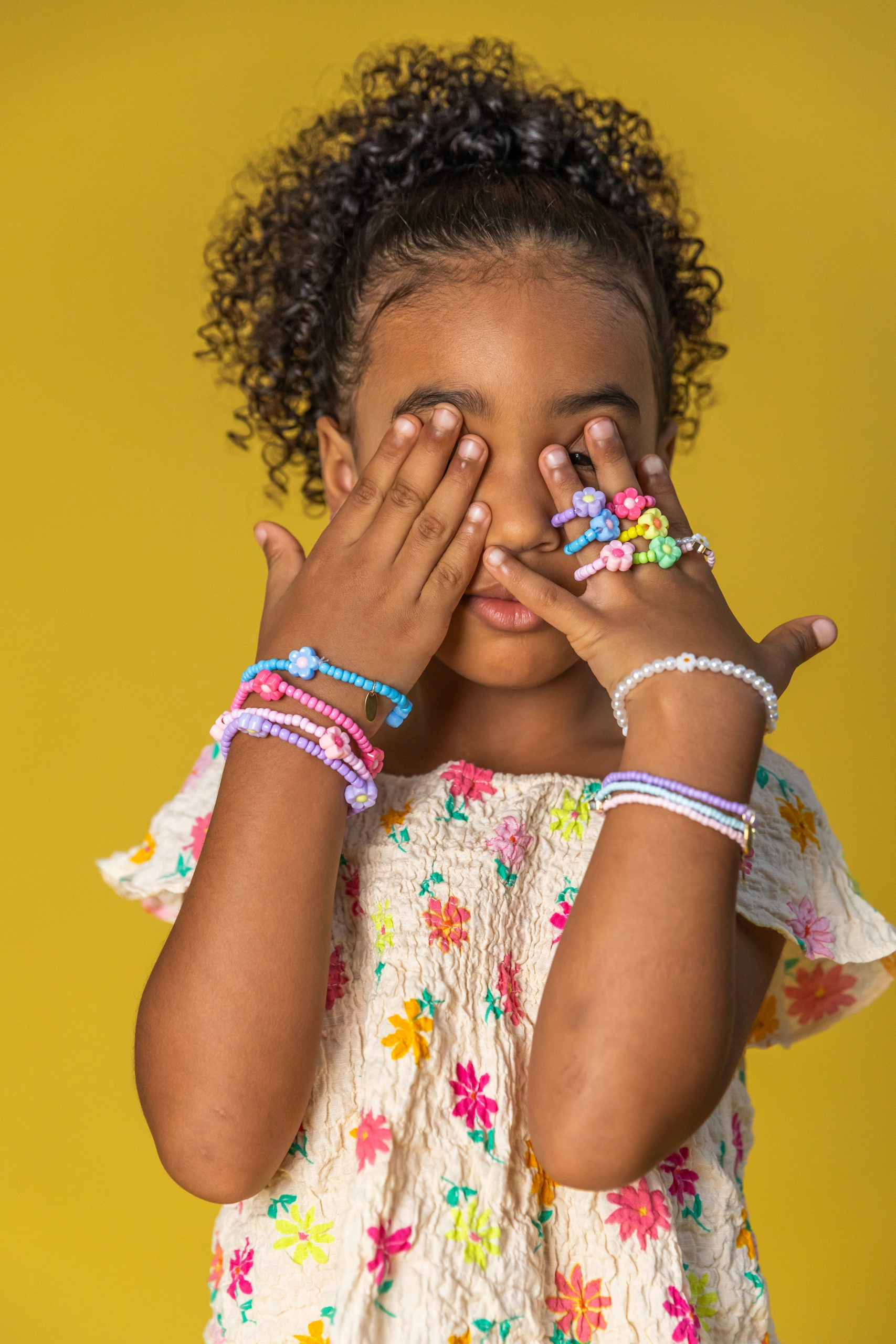 Bracelet élastique fleurs – rose clair – Image 5