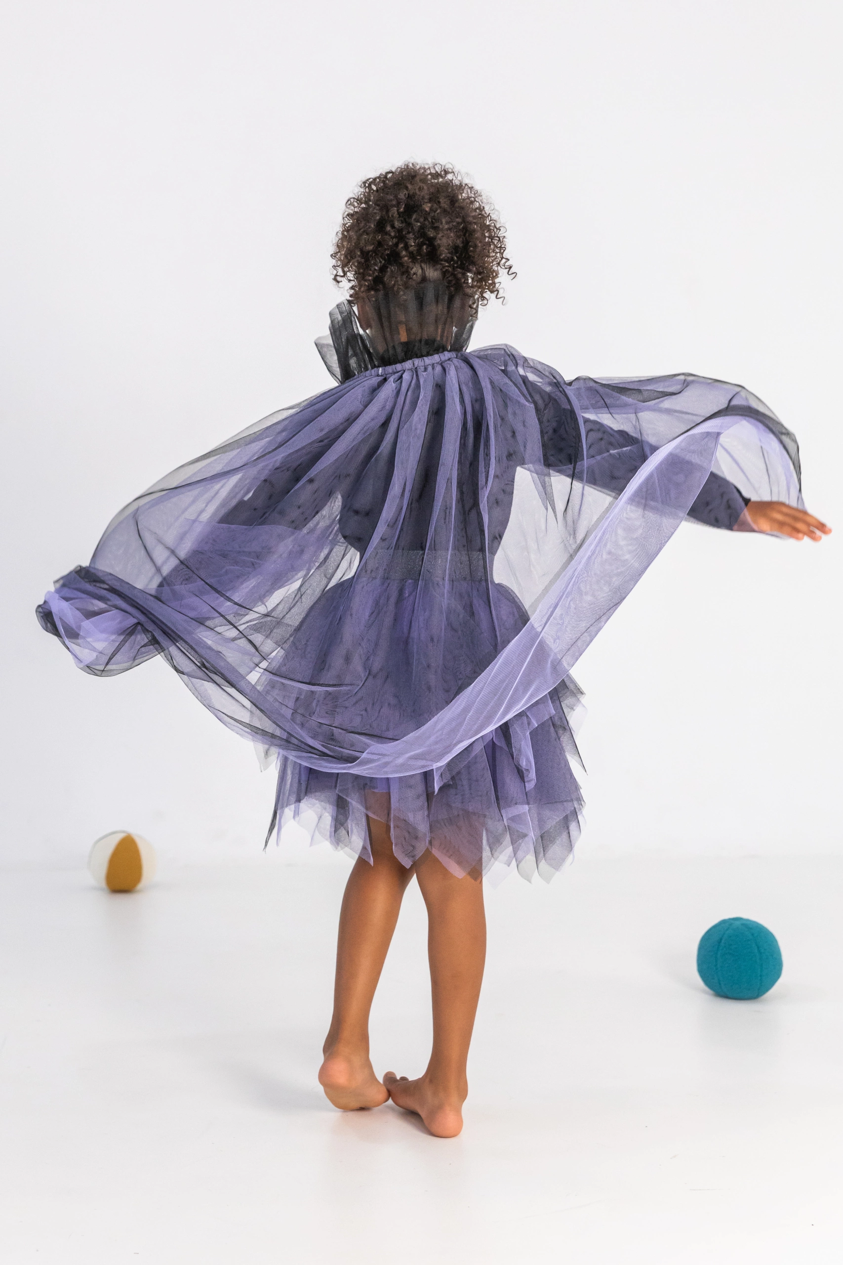 La cape maléfique – noire – Image 5