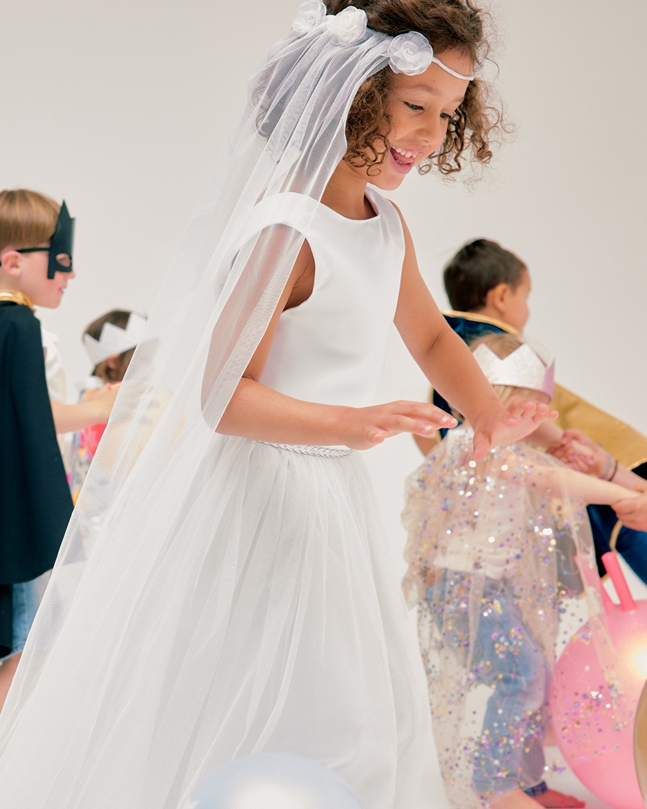 Robe de princesse + couronnes – Image 5