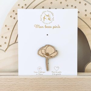 LES PETITES HIRONDELLES – Pin&rsquo;s Coquelicot – Bois