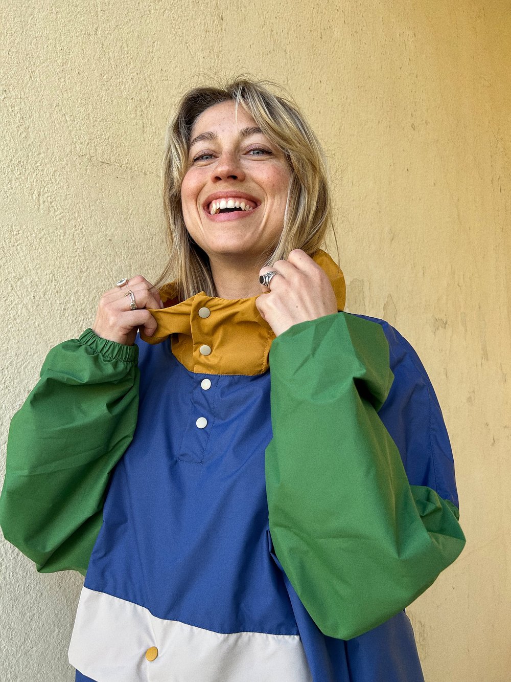 POULE PARTY – PONCHO – ASH BLUE – Enfant – Image 3