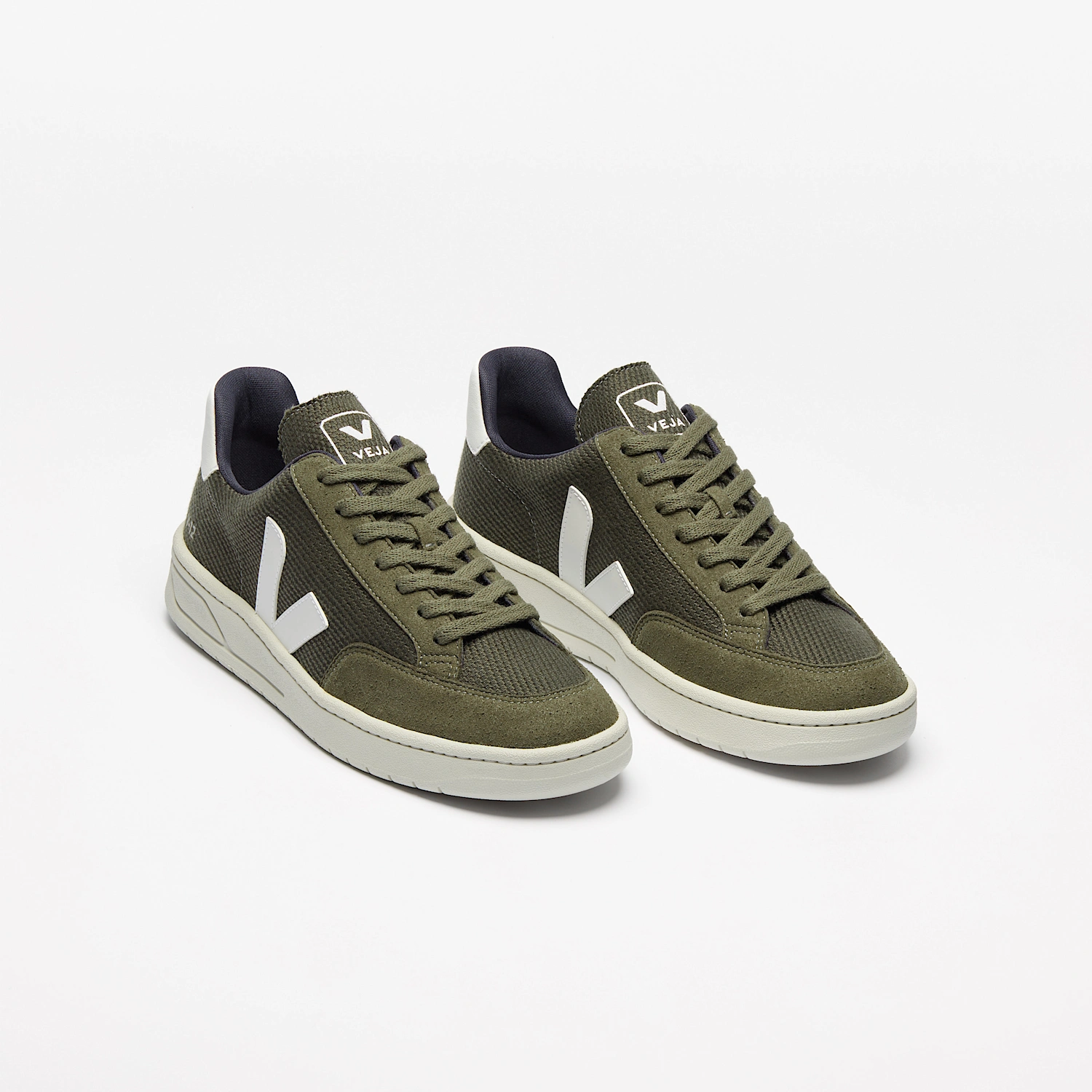 VEJA – Baskets V12 Mesh – Olive White – Image 2
