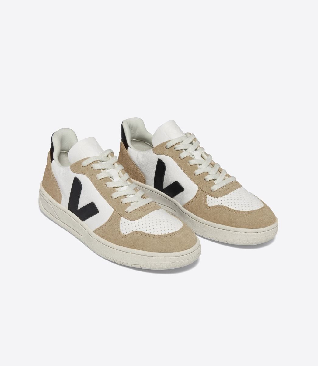 VEJA – Baskets V10 – White Black Sahara – Image 2